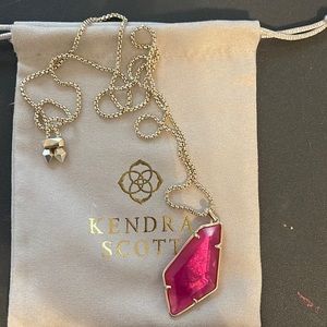 Kendra Scott Long Pink necklace